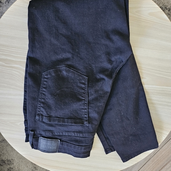 Liz Claiborne Women's Bootcut Fit Original Liz Black Jeans Size 4. - Picture 4 of 9